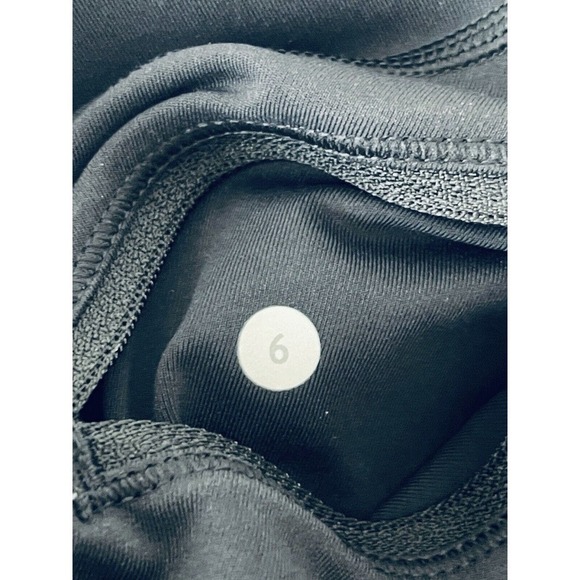 Lululemon Leggings Size 6 Black Side & Waist Pockets Yoga Pants Back Zip Pocket - Picture 6 of 6